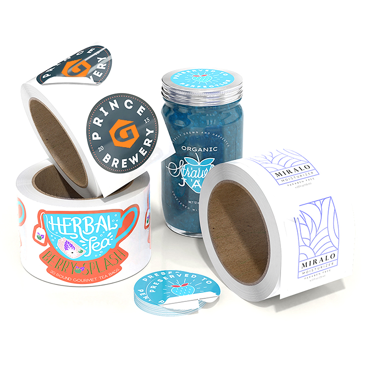 Adhesive food label in roll